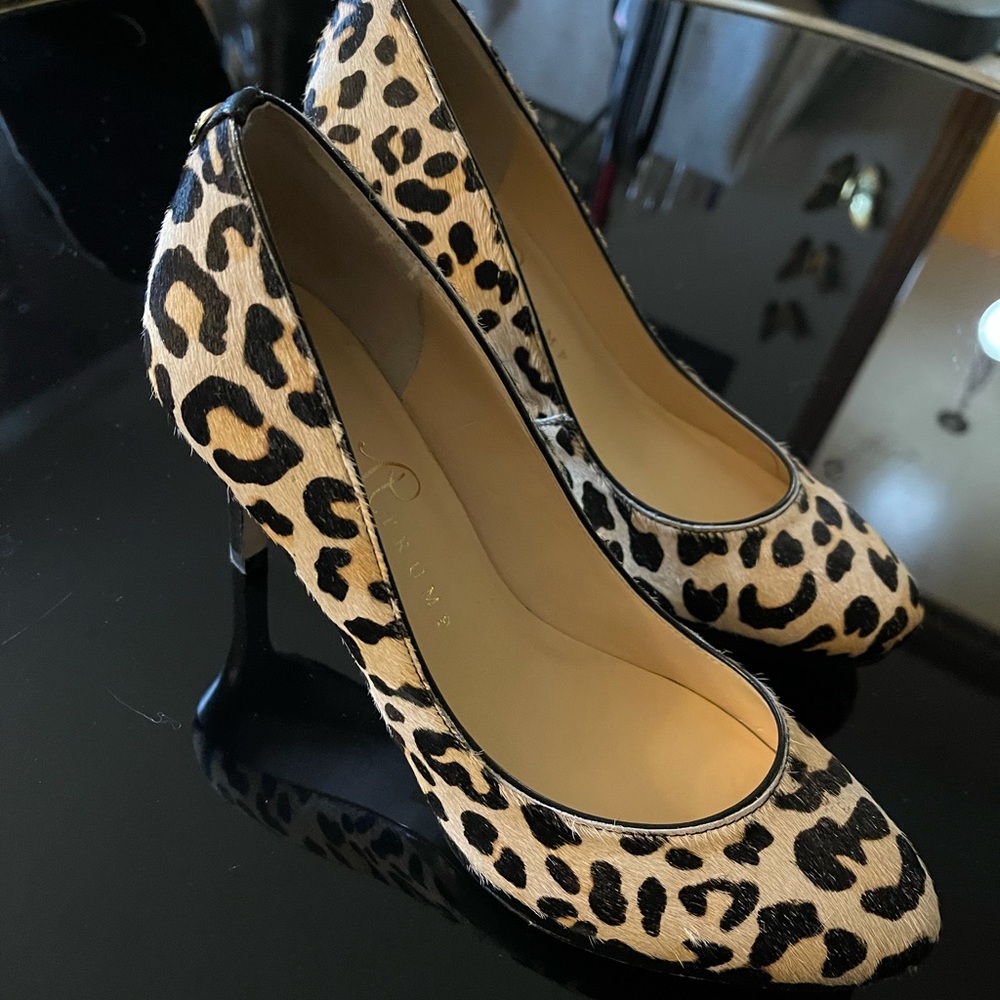 Ivanka Trump heels Size 6M
